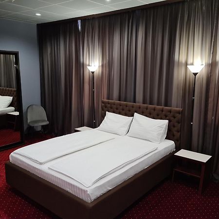 אירפין Lex Trend Hotel מראה חיצוני תמונה