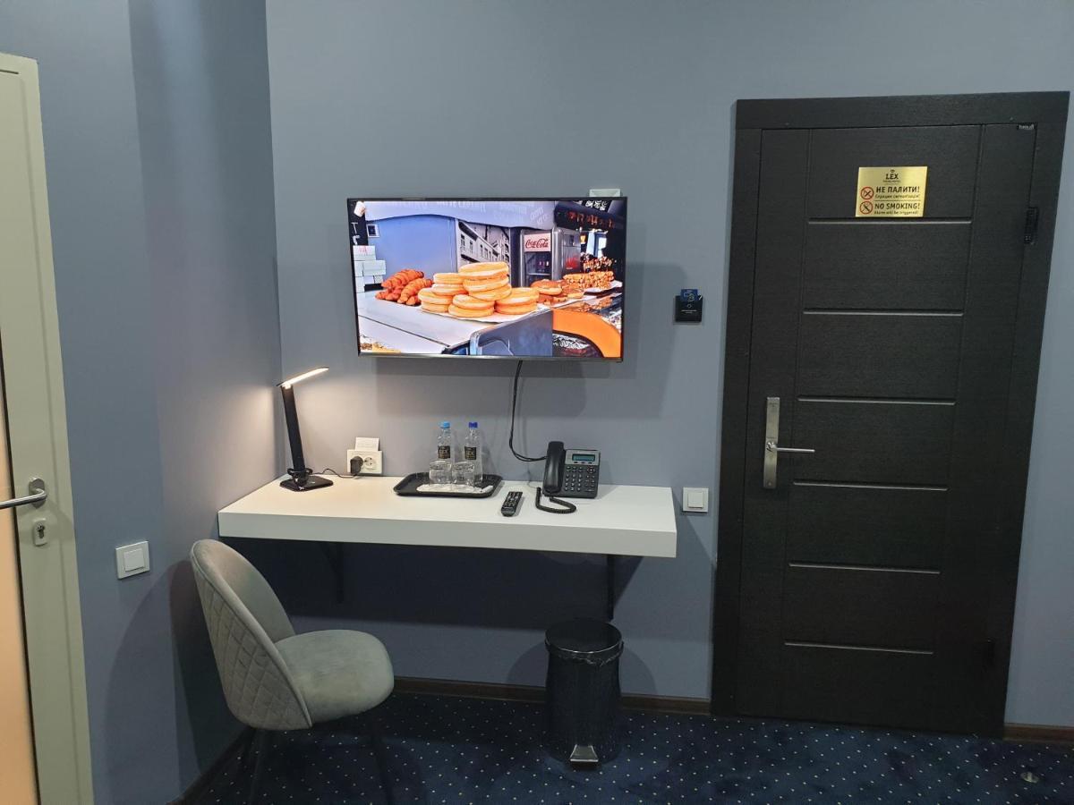 אירפין Lex Trend Hotel מראה חיצוני תמונה