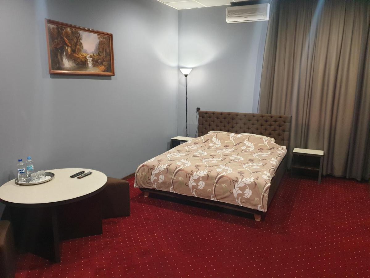 אירפין Lex Trend Hotel מראה חיצוני תמונה