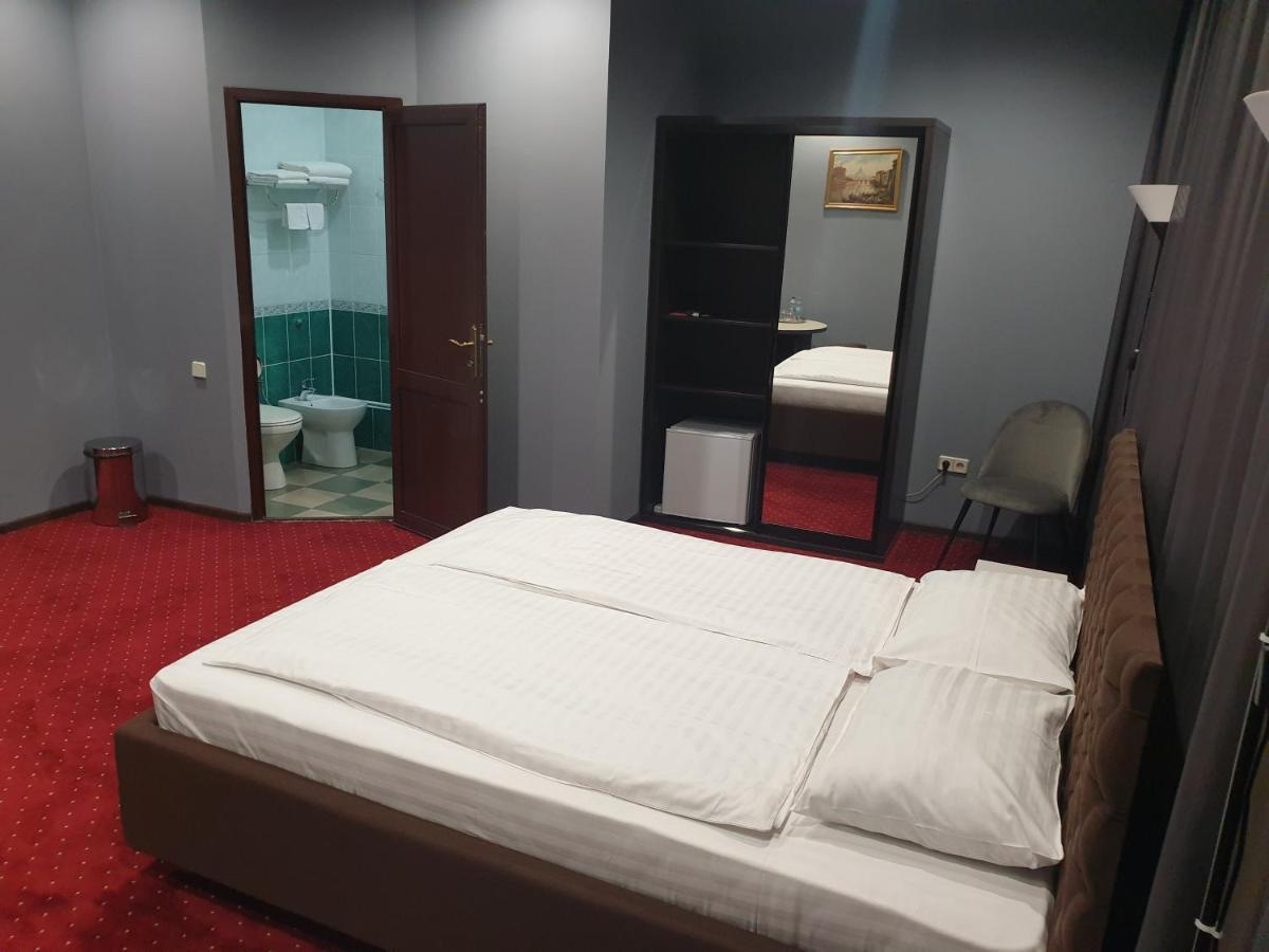 אירפין Lex Trend Hotel מראה חיצוני תמונה