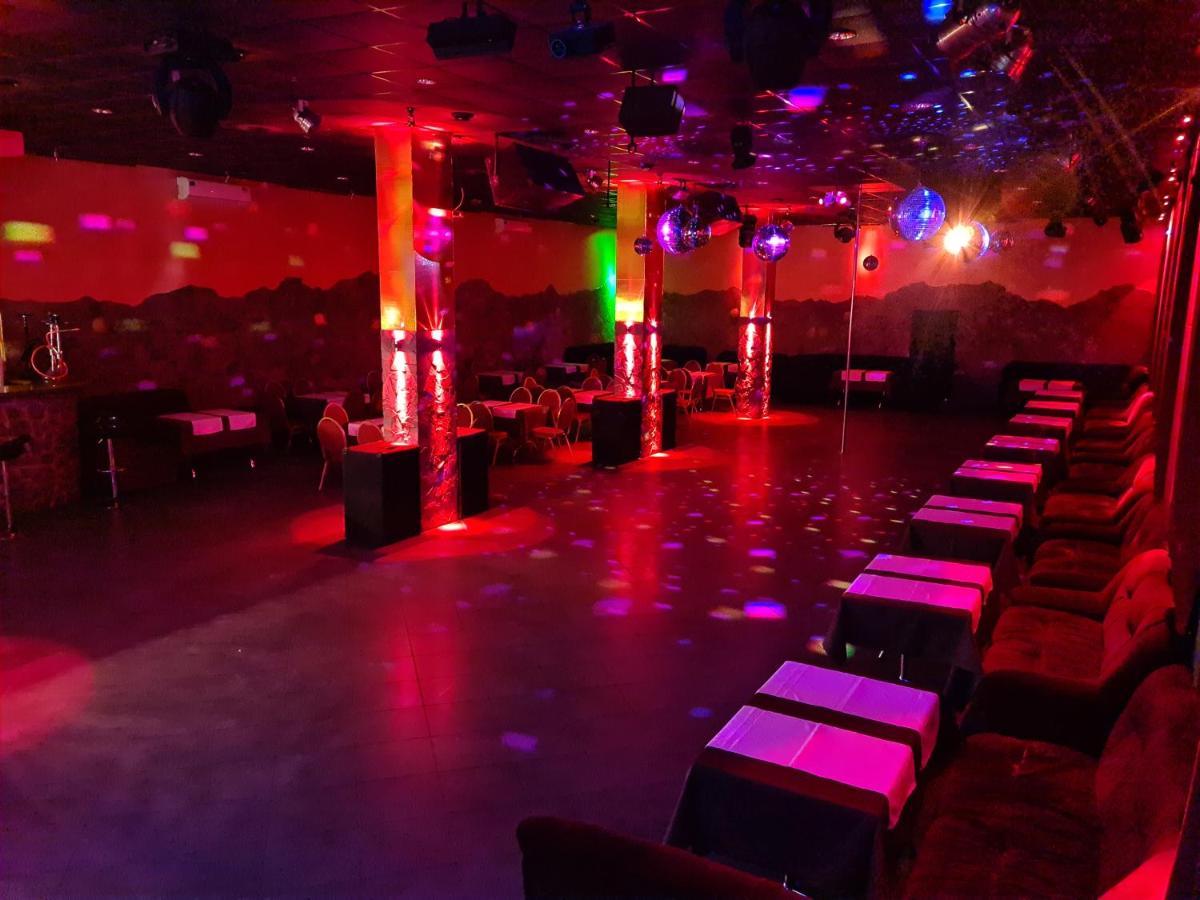 אירפין Lex Trend Hotel מראה חיצוני תמונה