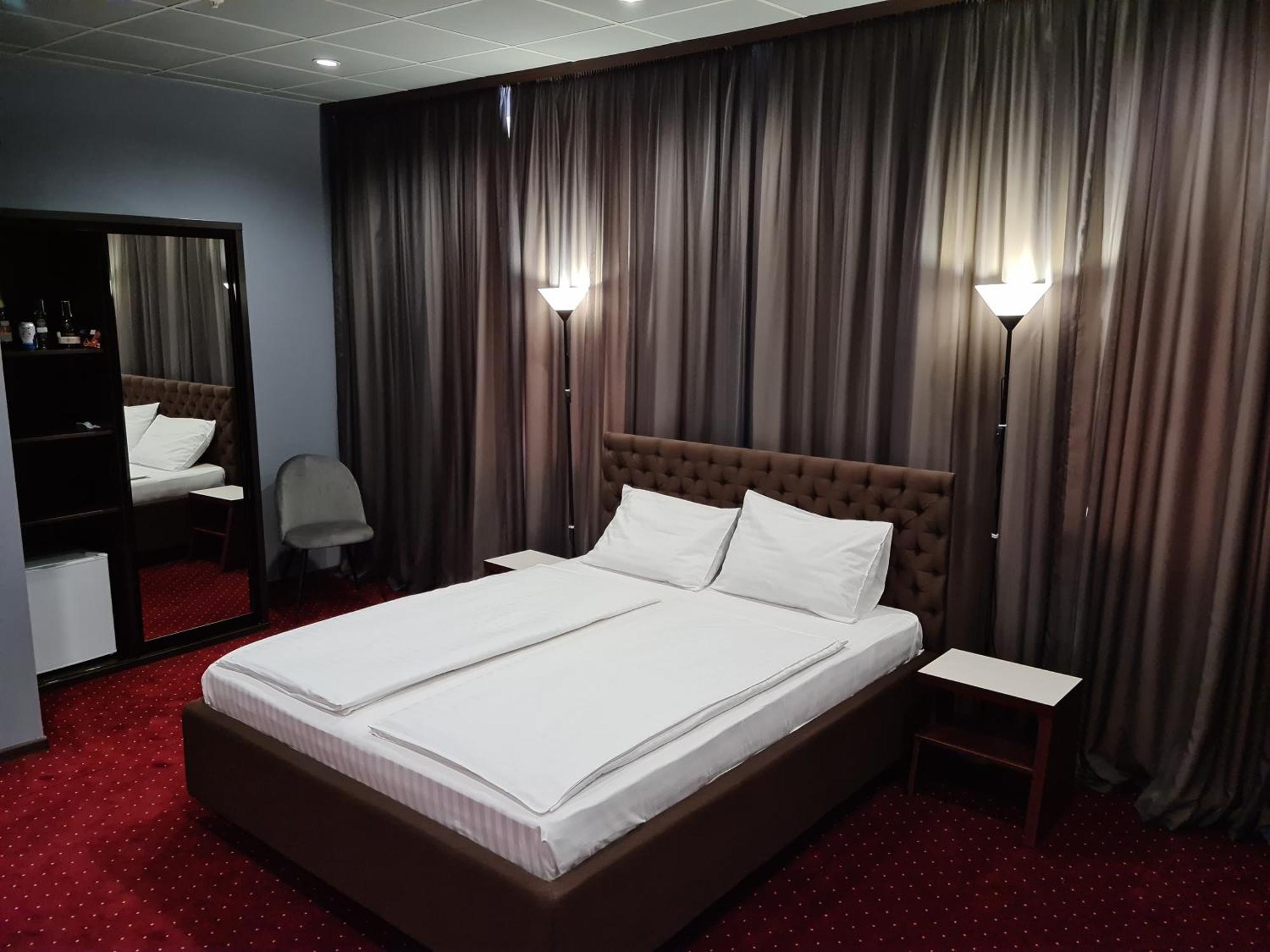 אירפין Lex Trend Hotel מראה חיצוני תמונה