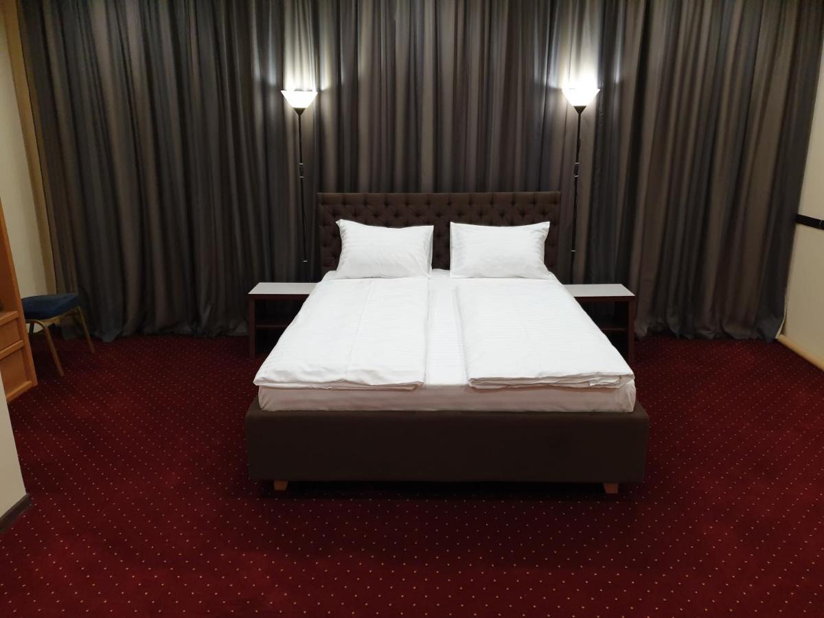 אירפין Lex Trend Hotel מראה חיצוני תמונה