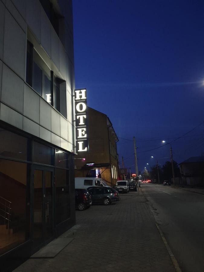 אירפין Lex Trend Hotel מראה חיצוני תמונה