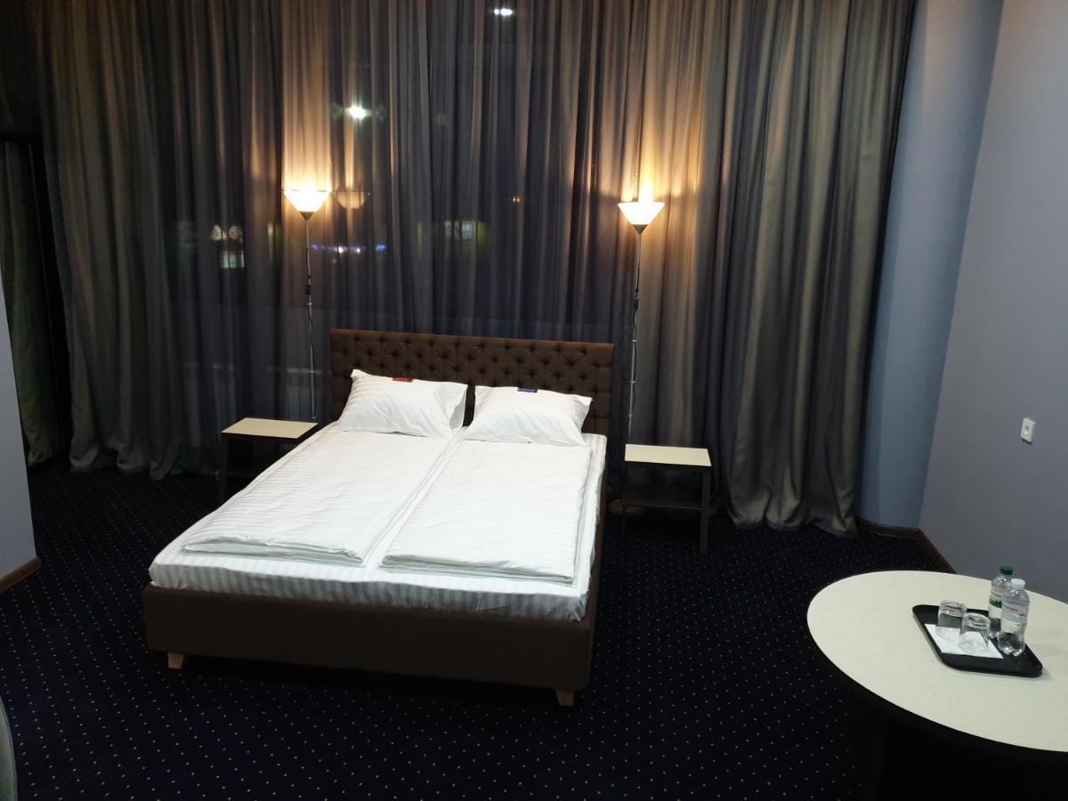 אירפין Lex Trend Hotel מראה חיצוני תמונה